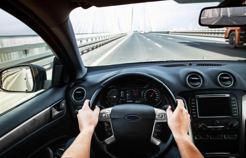 Autofahrer bei neuen Technologien ängstlich