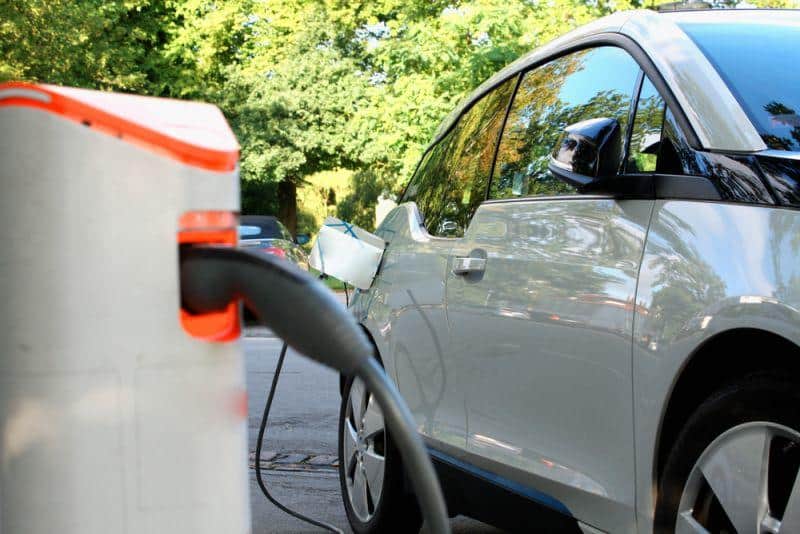 Elektroauto laden cleveres Lastenmanagement
