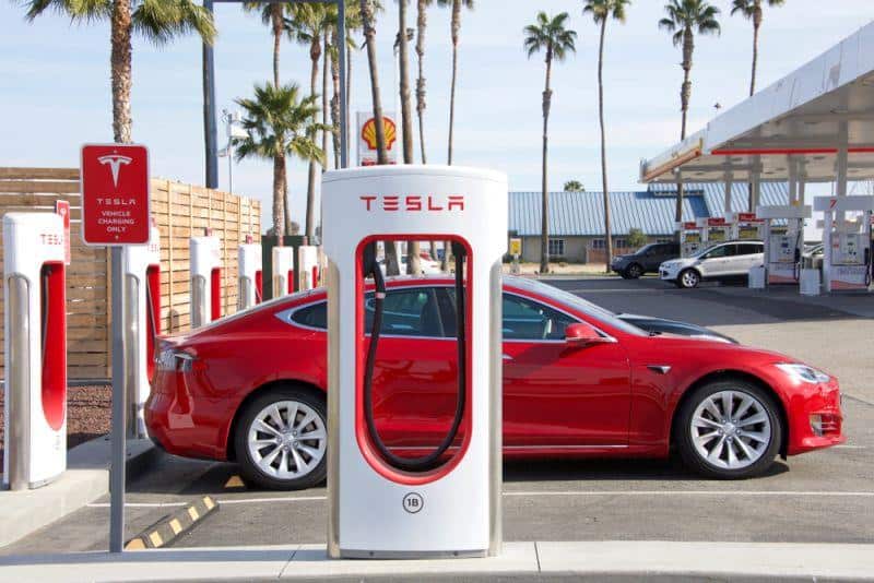 Tesla sichert sich in China Rohstoffe