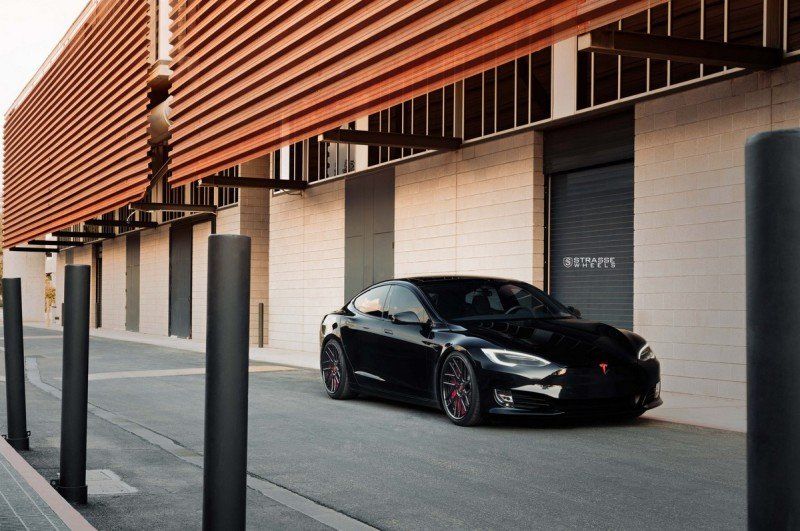 Getunte Variante des Tesla Model S P100D