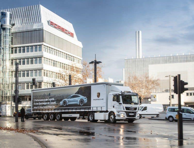 Porsche setzt auf vollelektrischen MAN eTGM im Werksverkehr (2)