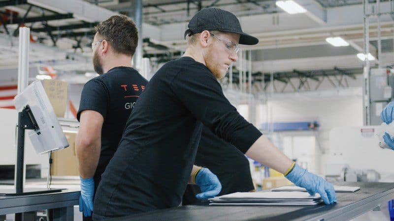 Einblick in Tesla Produktion