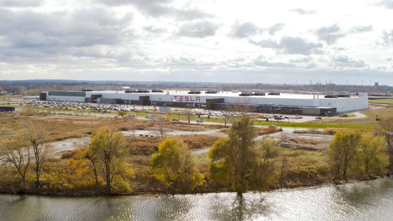 Tesla Gigafactory 2