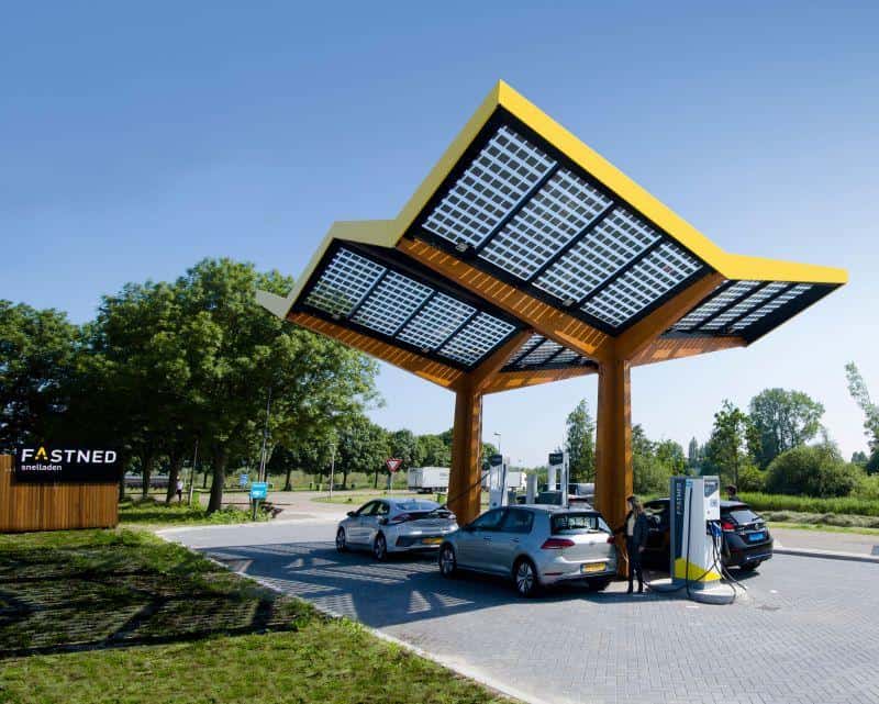 Fastned Ladestation in Betrieb