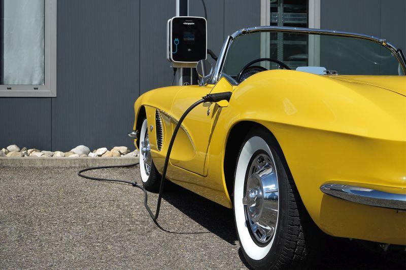 62er Corvette umgebaut vom Verbrenner zum Elektroauto