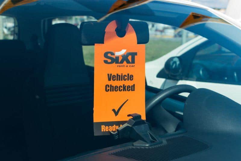 SIXT setzt auf E-Mobilität; bekommt aber keine Fahrzeuge