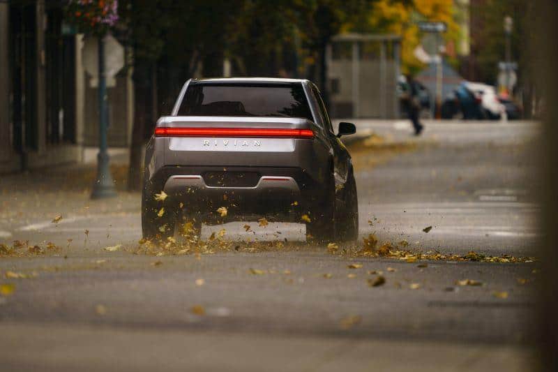 Rivian R1T Heckansicht