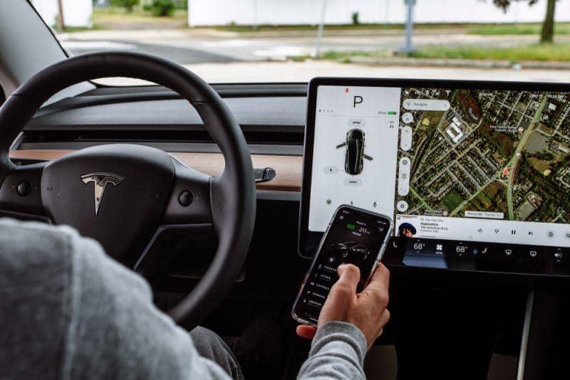 nextmove und Tesla Streit dauert an