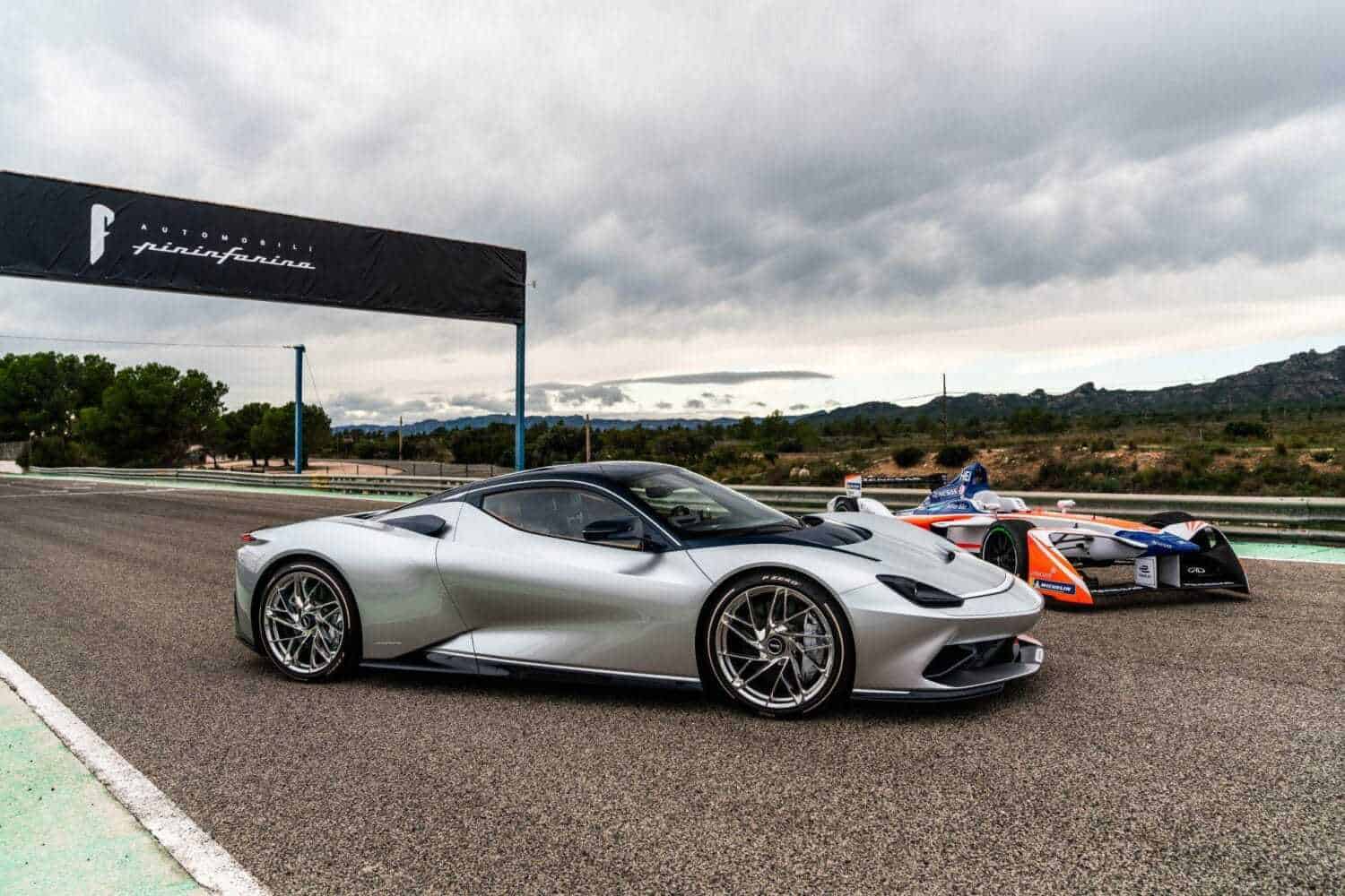 Automobili Pininfarina wartet mit besonderem Fahrevent für Battista-Kunden auf