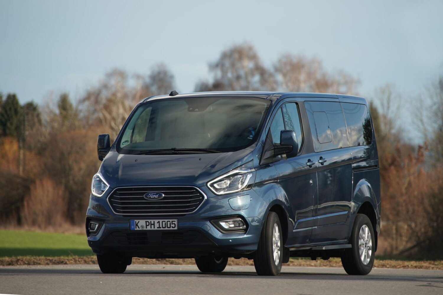 Ford-Tourneo-Custom_Plug_In_Hybrid