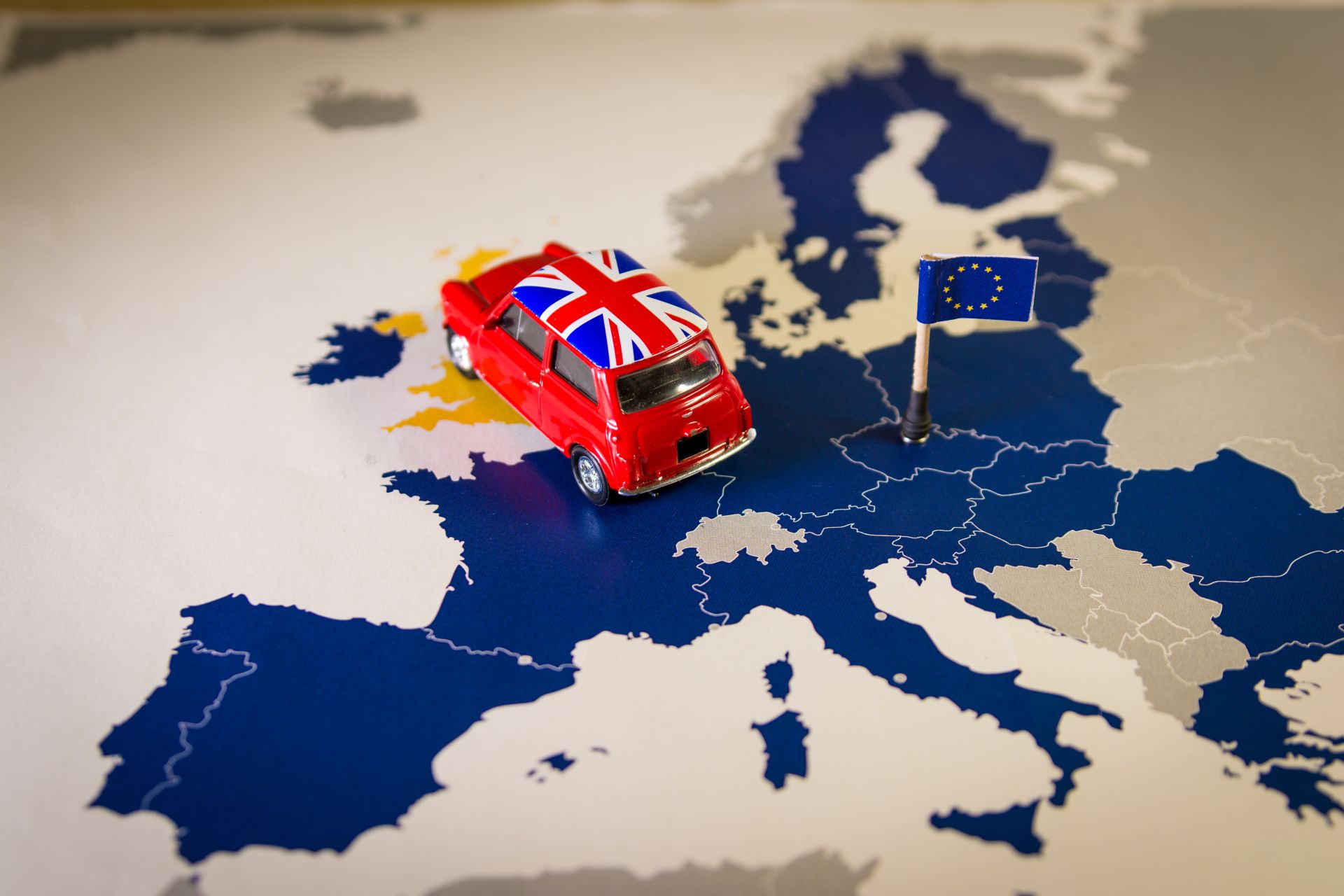 Großbritannien zieht Verbrenner-Verbot auf spätestens 2035 vor