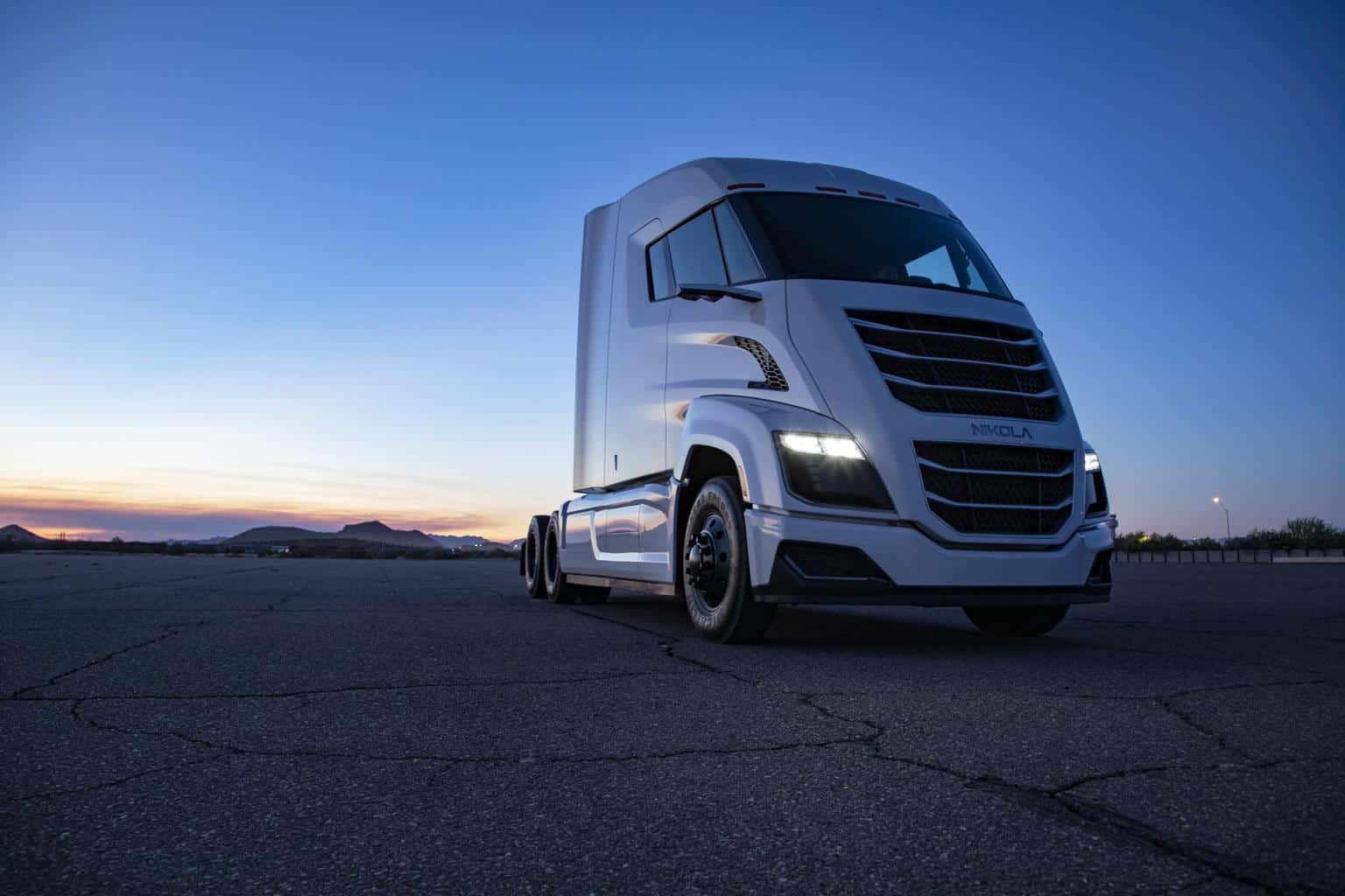 Nikola gibt erfolgreiche Fusion mit VectoIQ und Börsengang bekannt