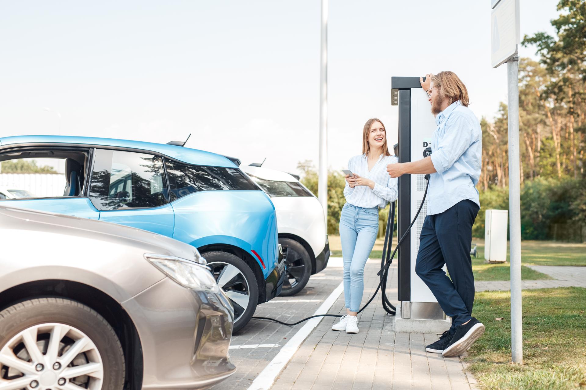 Simon Vogt, &Charge: Update zum grünen Bonusprogramm & Wandel der Mobilität
