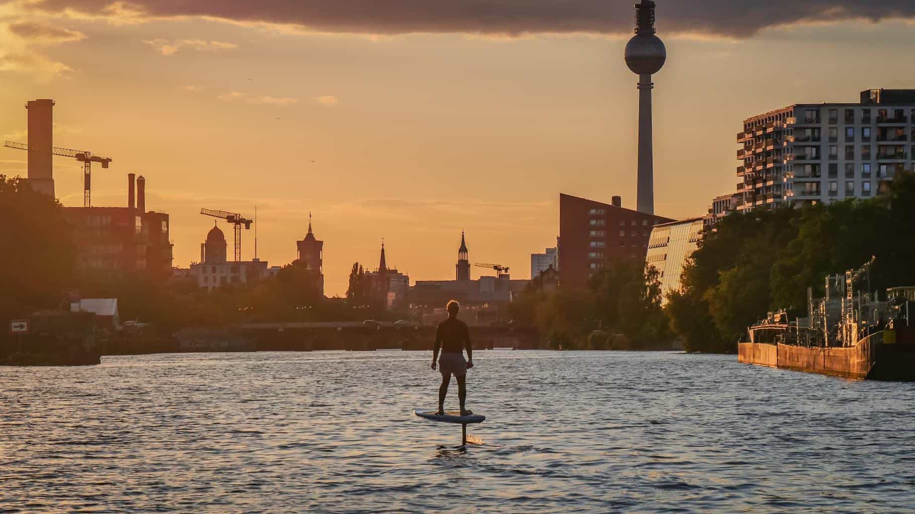 Elektromobilität auf dem Wasser - Die E-Surfer sind da