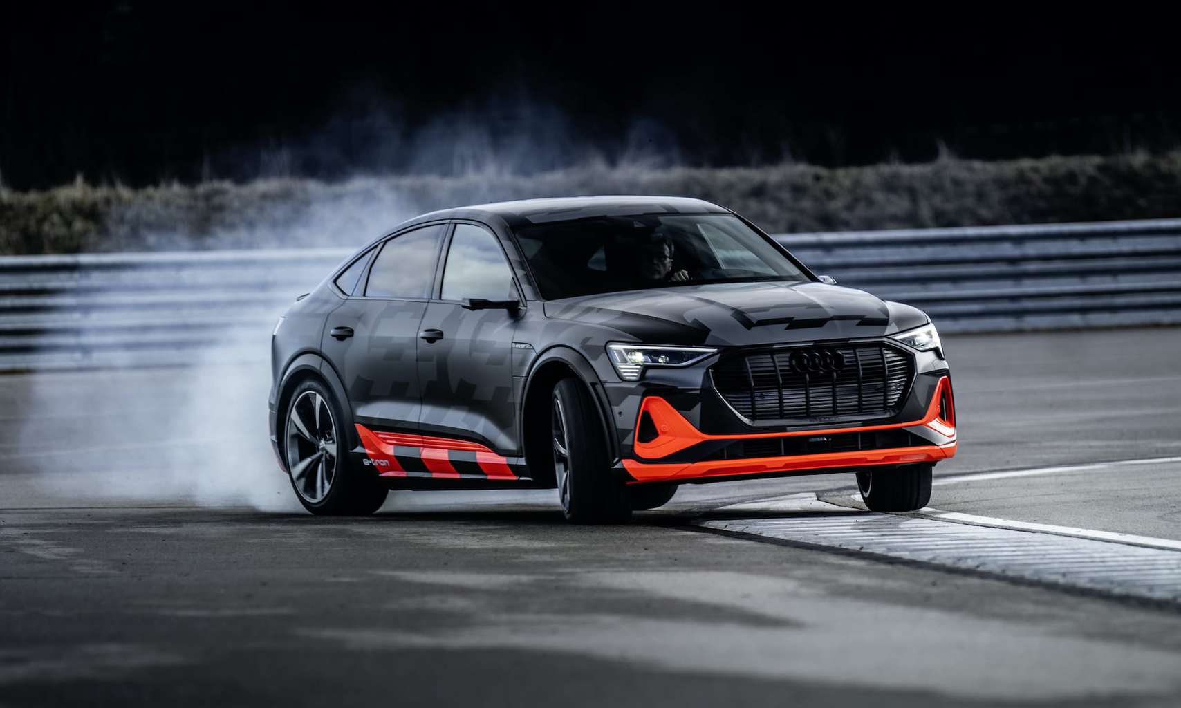 Audi quattro e-tron Elektroauto