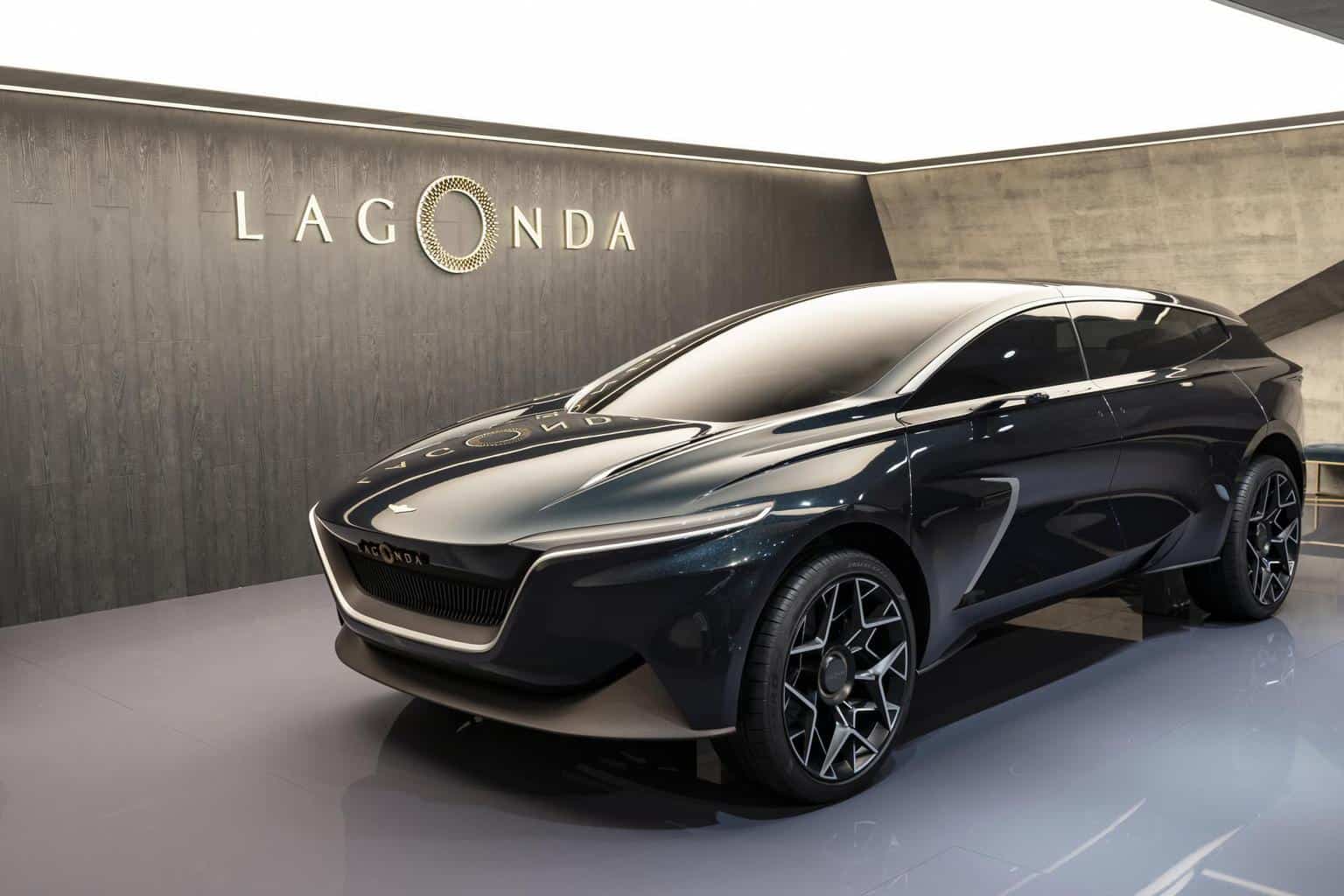 Mercedes-Benz könnte E-Autopläne von Aston Martin wiederbeleben