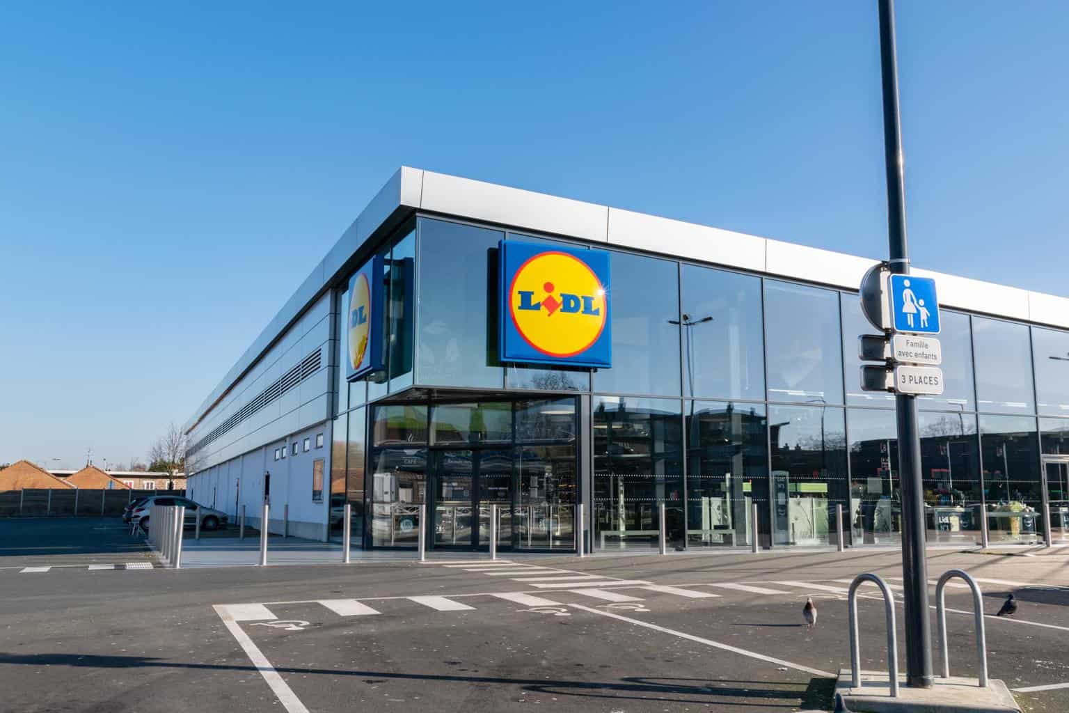 Lidl setzt auf Mix aus verschiedenen E-Ladesäulen bei eigenem Ladenetz