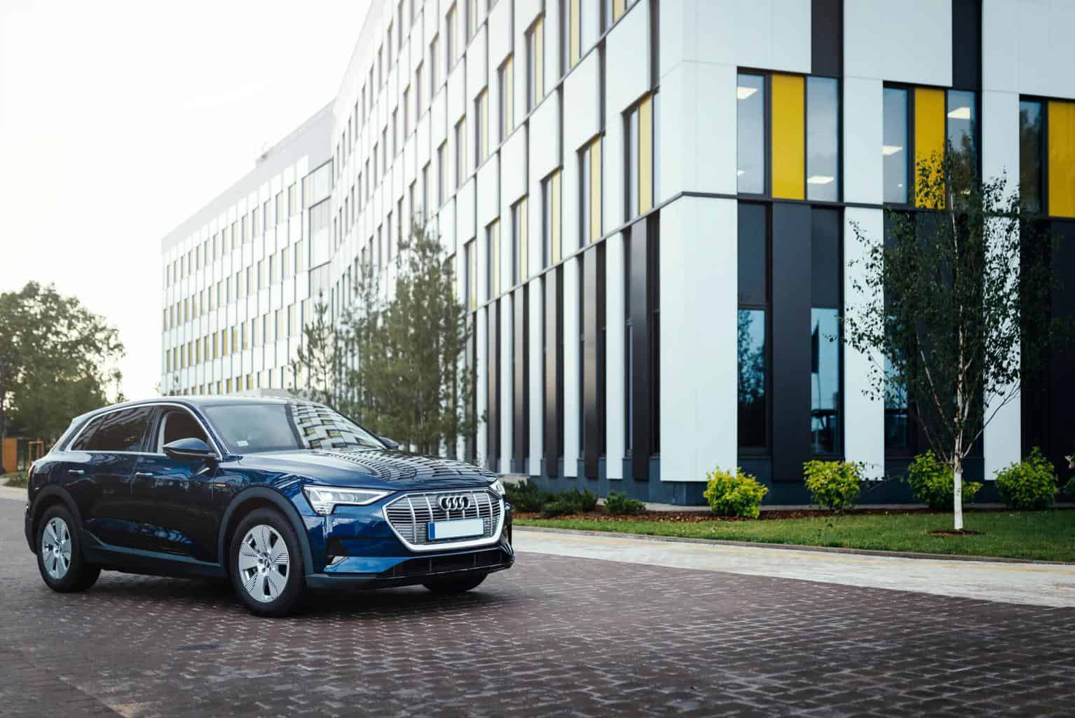 Erfahrungen mit dem E-Auto: Aus dem Leben eines Außendienstmitarbeiters