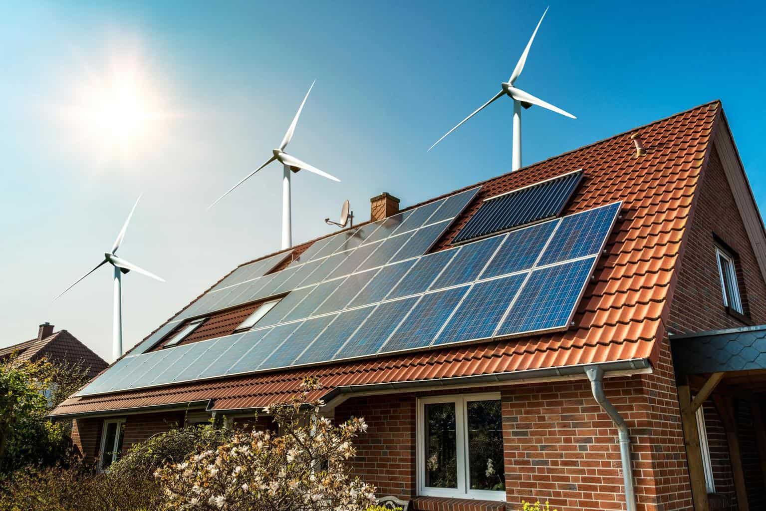 So weit kommt ein E-Auto mit überschüssigem Solarstrom vom Dach