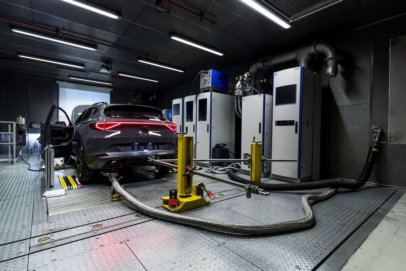 Seat-Elektromotor-Elektroauto-Testcenter