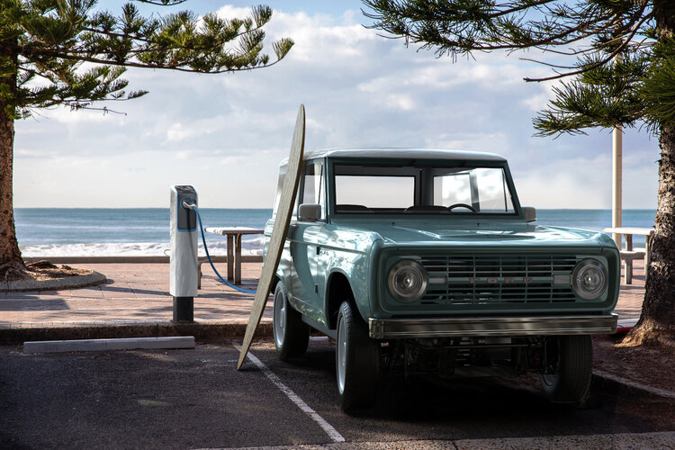 Ford-Bronco-Electric-Umbau-Oldtimer