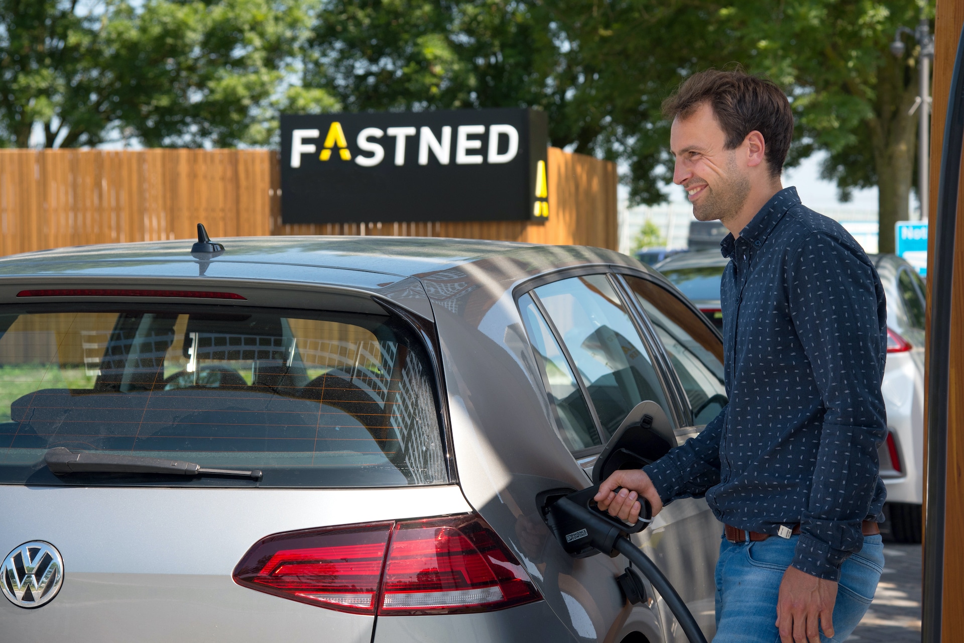 fastned-elektroauto-laden-bilanz