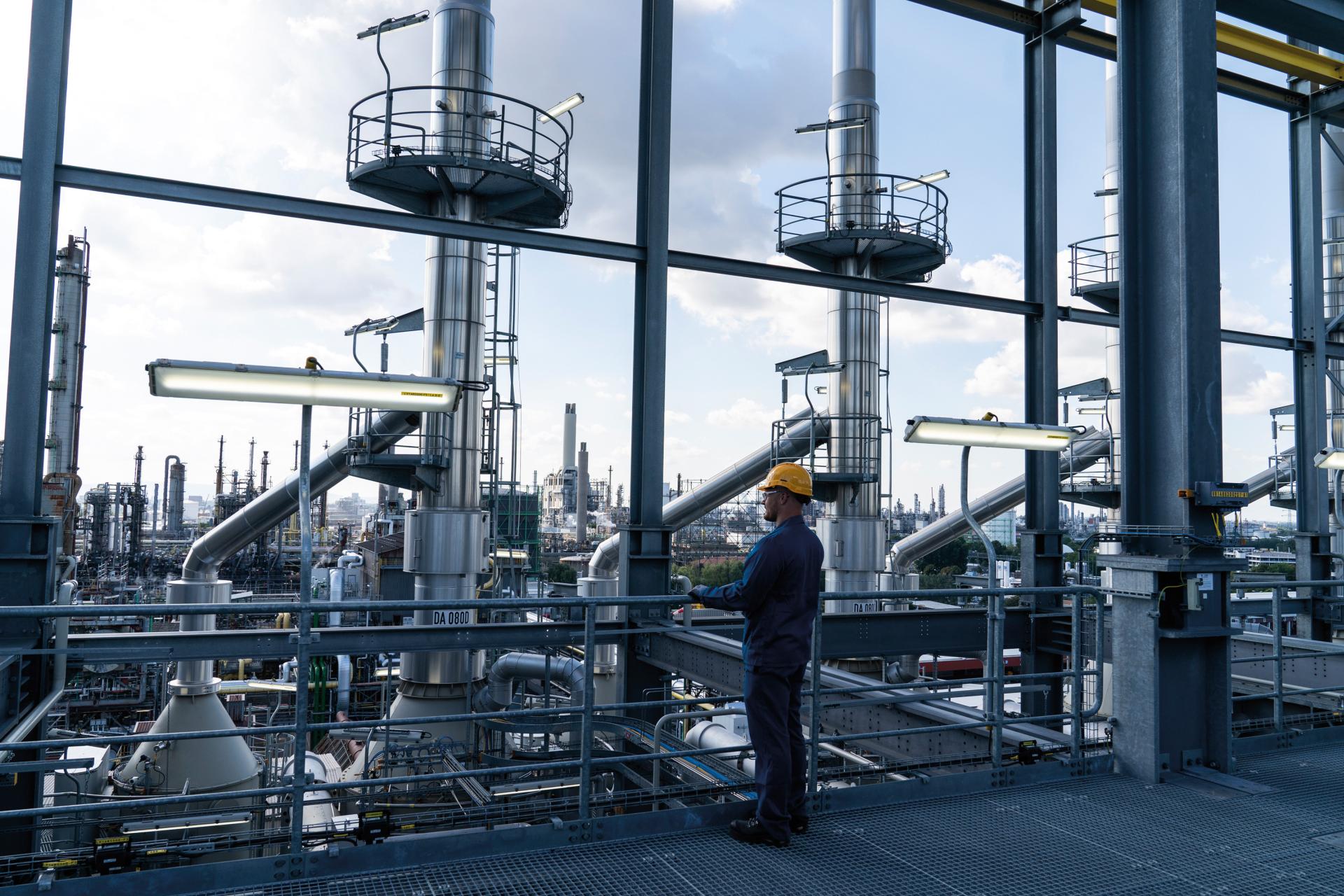 BASF Schwarzheide soll Kathodenmaterialien für 400.000 E-Autos fertigen