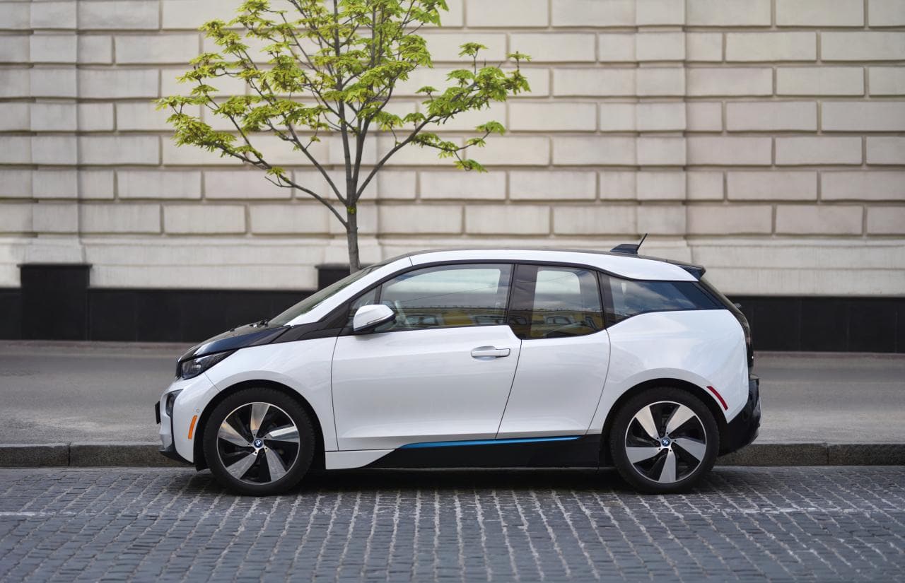 Apple E-Auto sei keine Bedrohung: "Ich schlafe sehr ruhig", so BMW-CFO