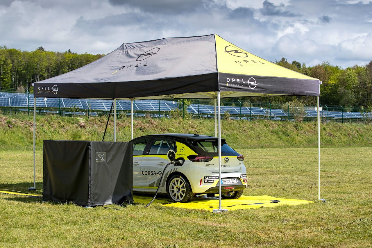 Elektroauto-Ladeinfrastruktur-Opel-Corsa-e-Rally
