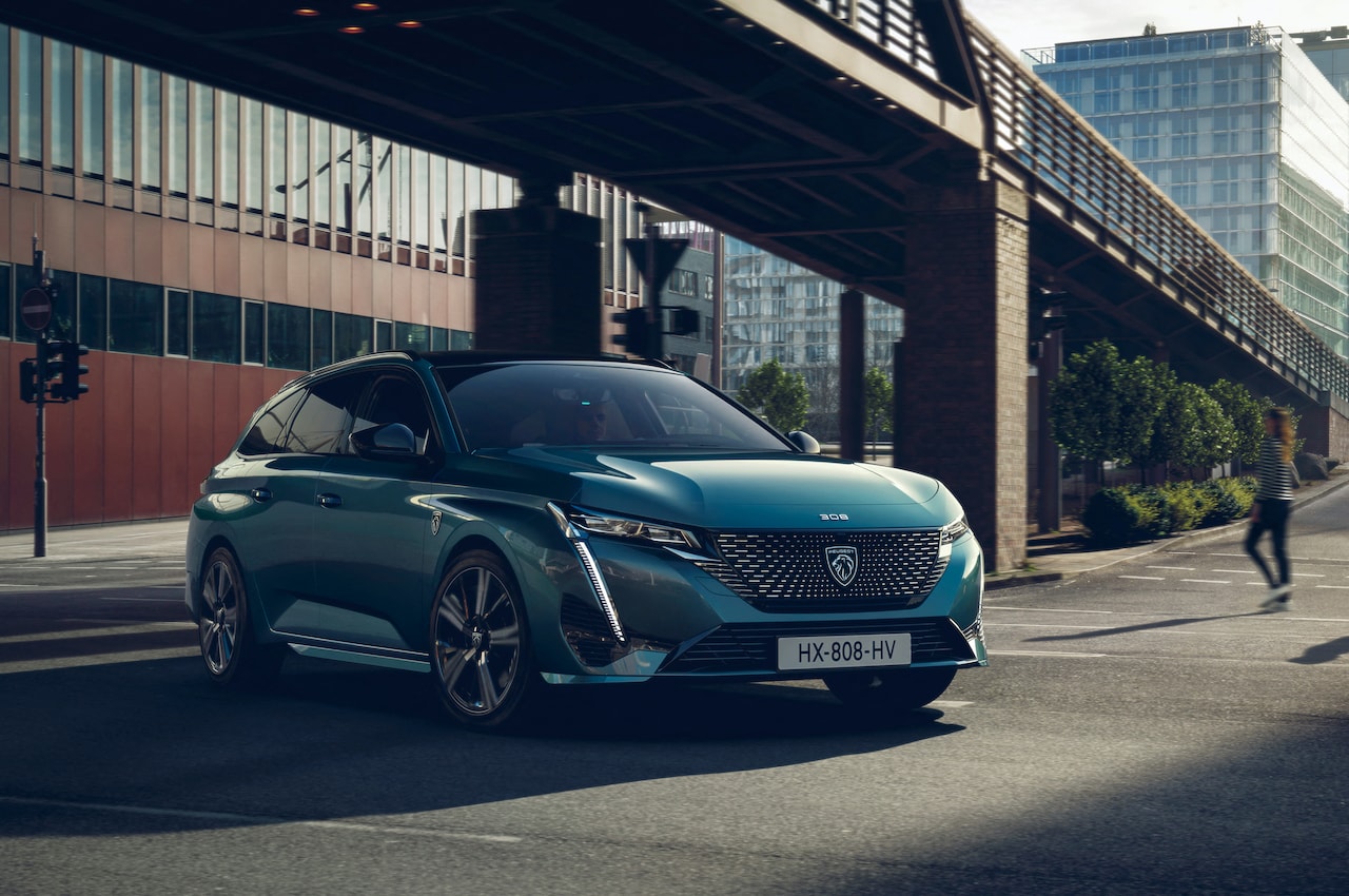 Peugeot-308-SW-Plug-in-Hybrid