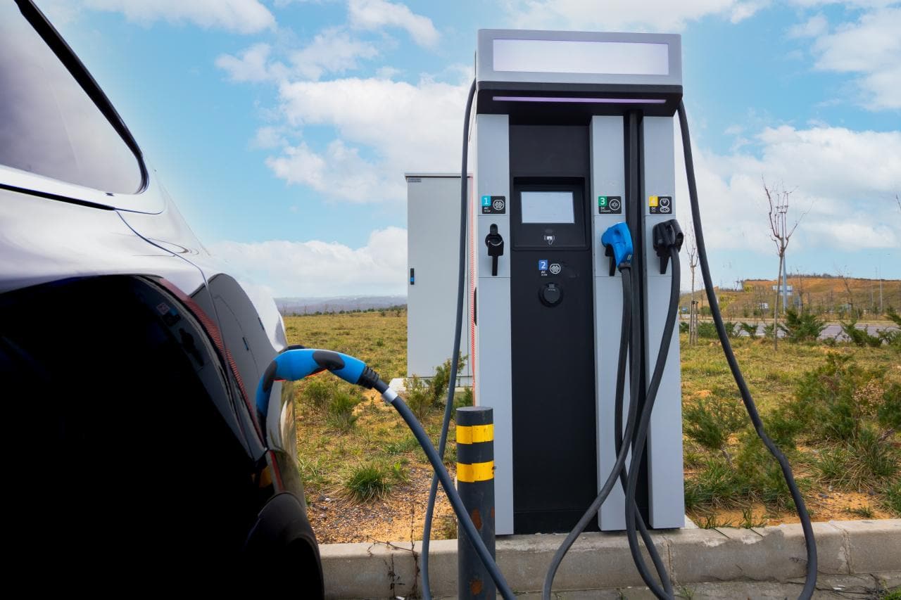 Ausschreibungskonzept für 1000 neue Schnellladehubs steht