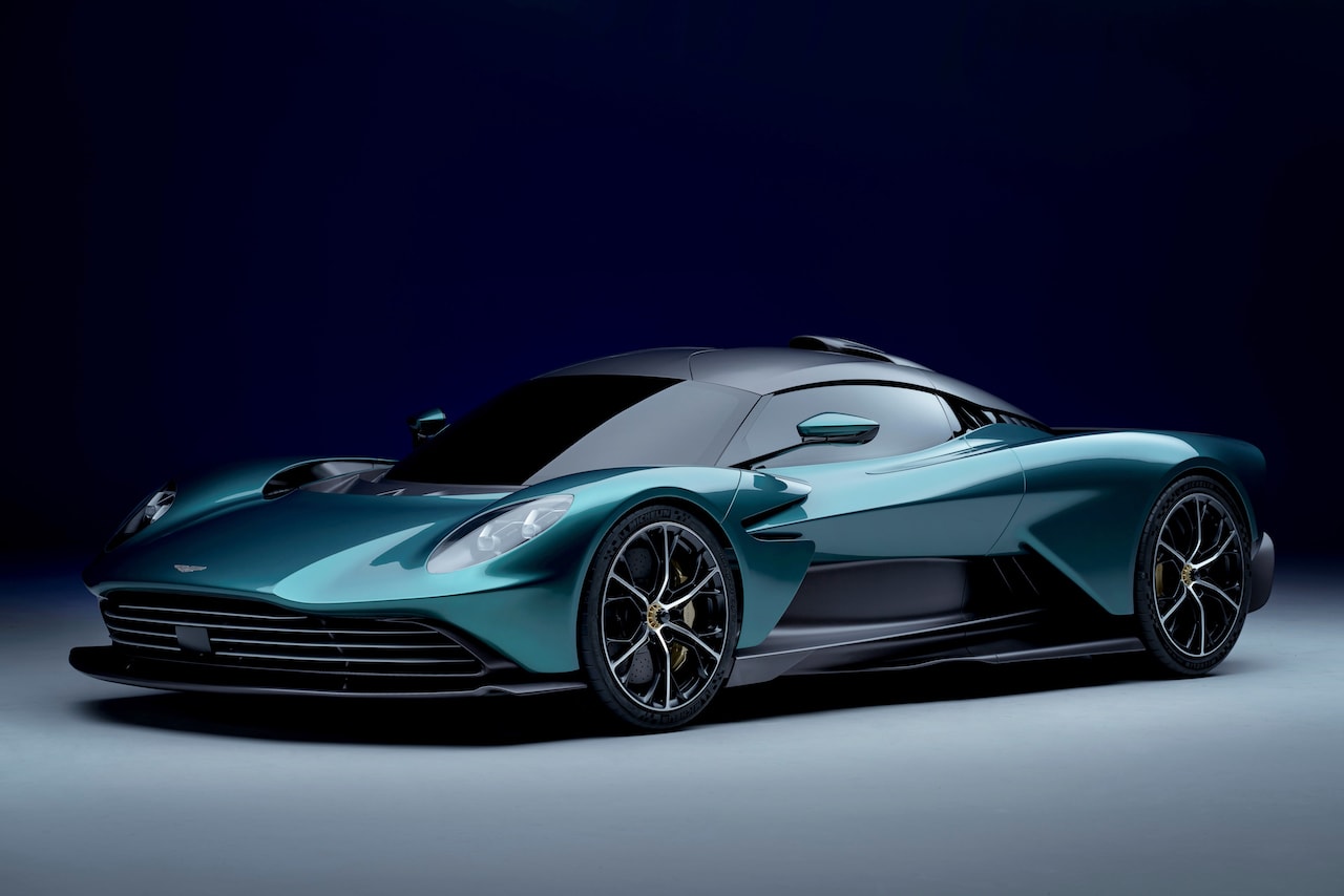 Aston_Martin_Valhalla-Plug-in-Hybrid