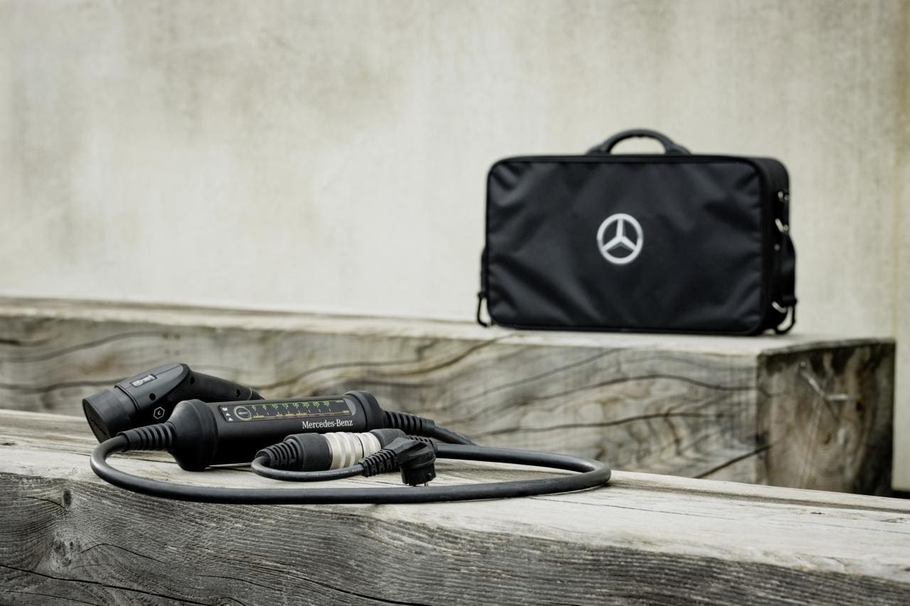 Mercedes-Lade-Set: Damit es nicht am Stecker scheitert