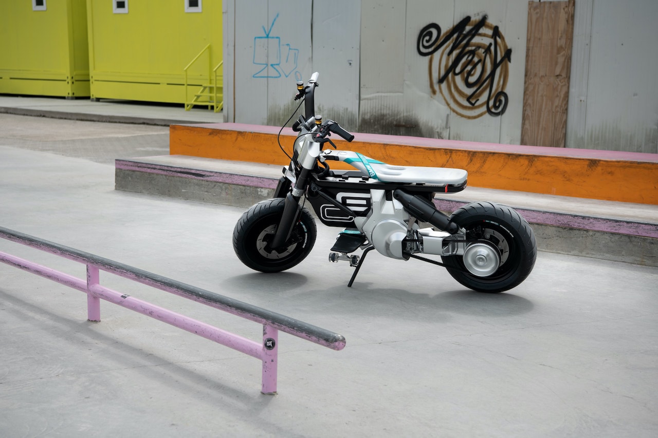 BMW-Elektro-Motorrad-Concept-02