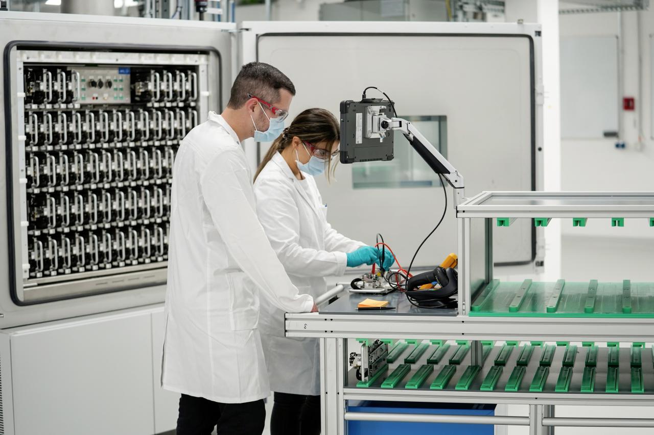 VW-Vorstand: Bauen Zellen selbst - so wie bisher Motoren