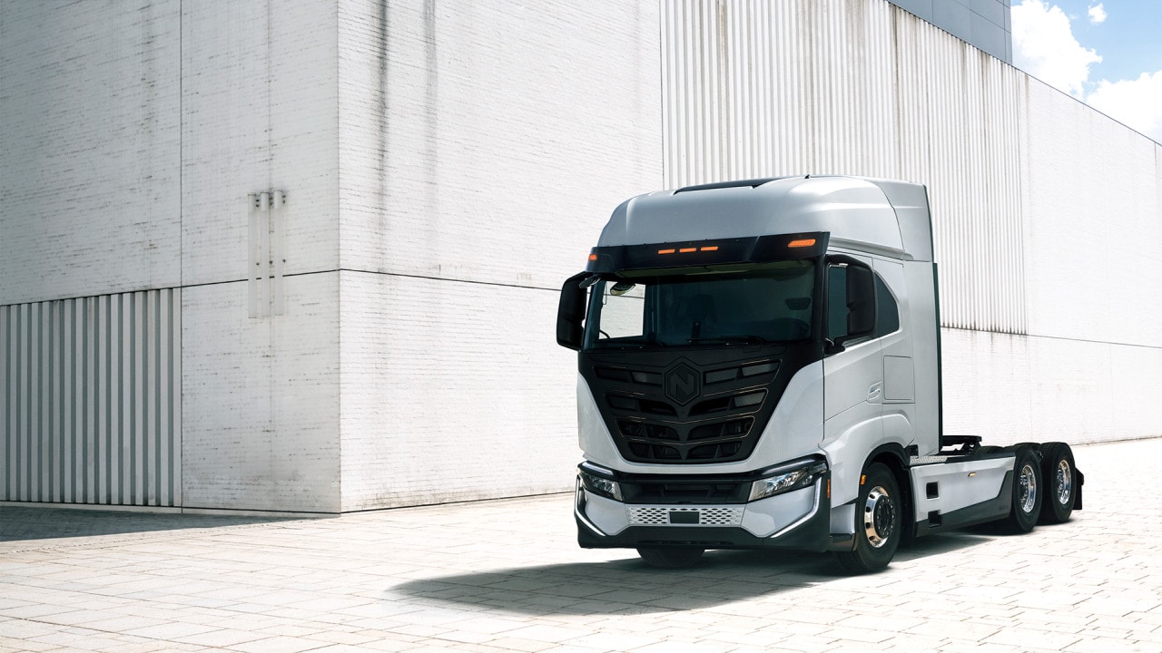 Hamburger Hafen will kommendes Jahr 25 Nikola Tre E-LKW einflotten