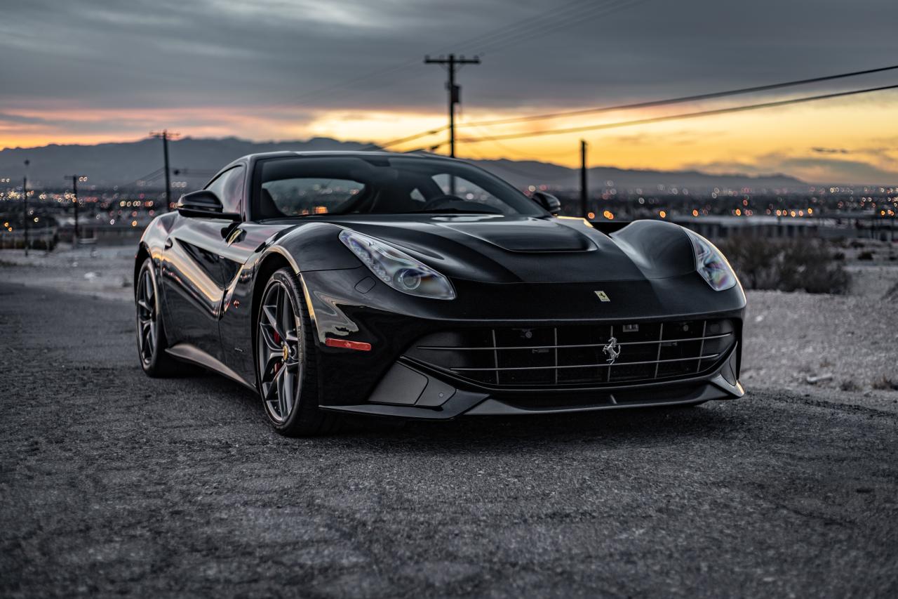 Ferrari stellt seine Führung für das Zeitalter der E-Mobilität neu auf