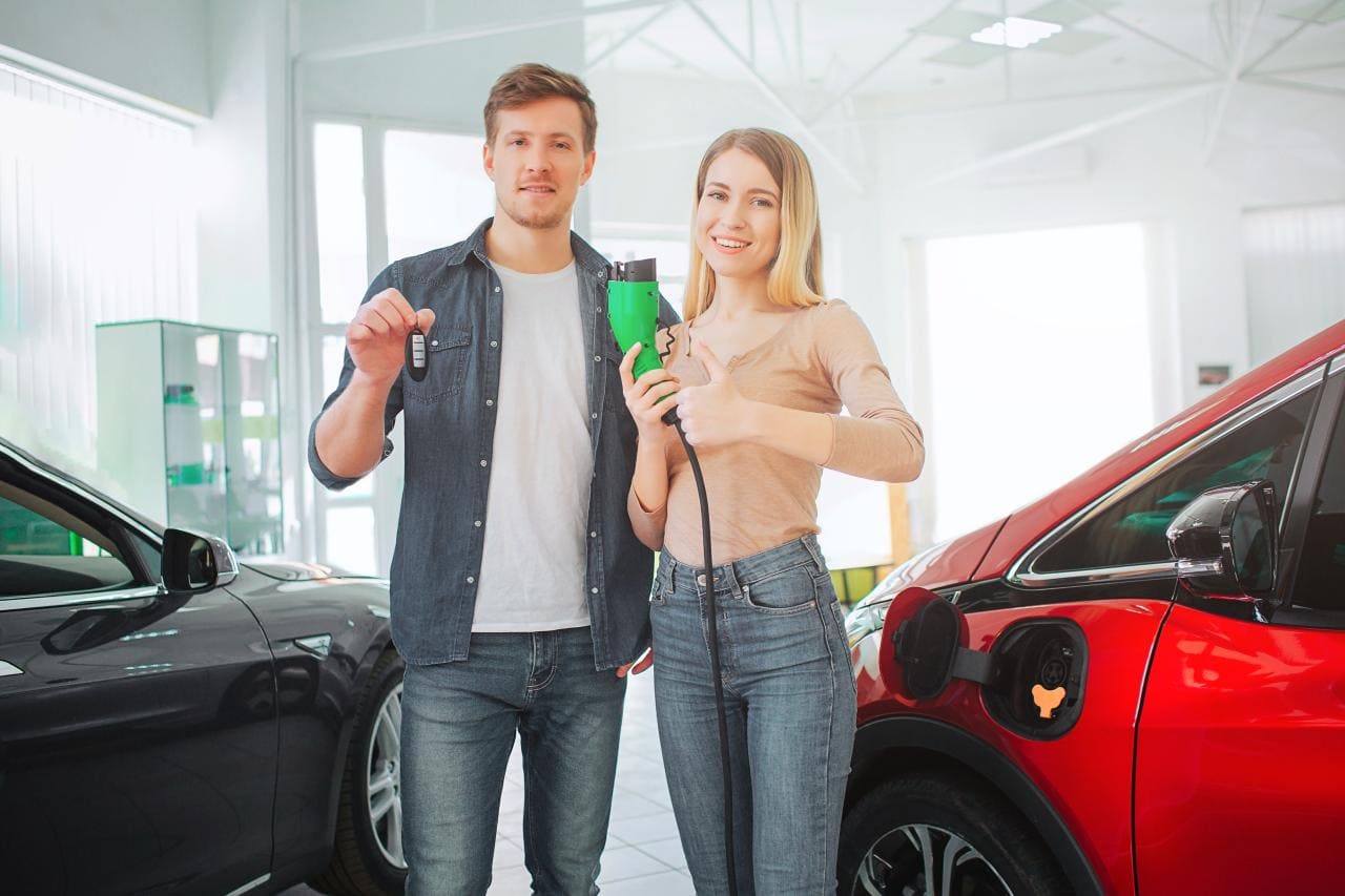 Deloitte-Studie: Deutsche kaufen E-Autos, solange Strompreis nicht weiter steigt