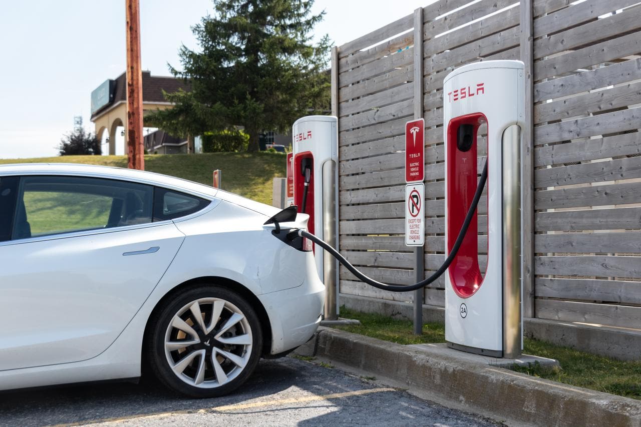 Bericht: Tesla V3-Supercharger sollen mehr Leistung erhalten!