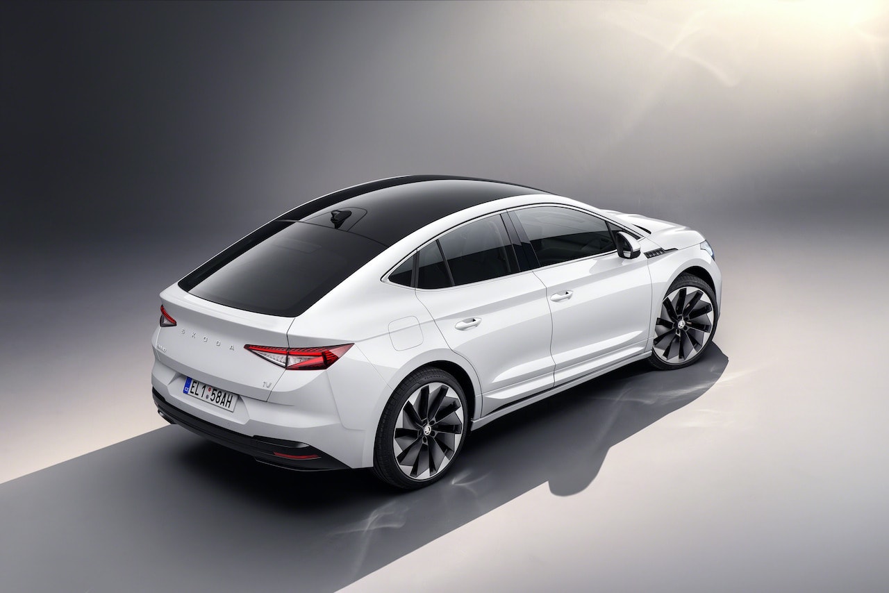 Elektroauto-Skoda-Enyaq-Coupé-Panoramadach
