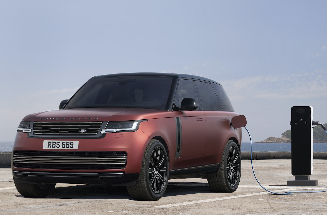 Land-Rover-Range-Rover-Plug-in-Hybrid
