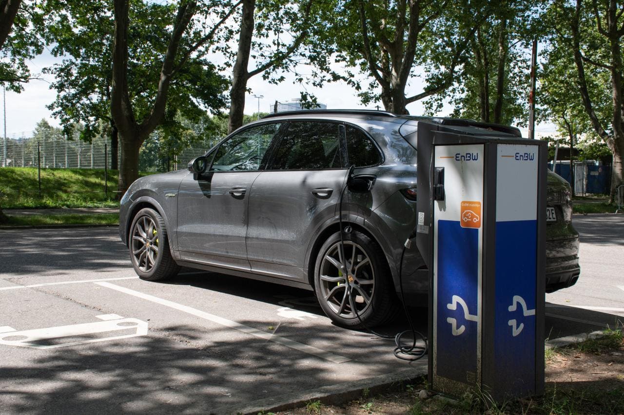 EnBW: „Wir haben heute insgesamt keinen Mangel an Ladesäulen“
