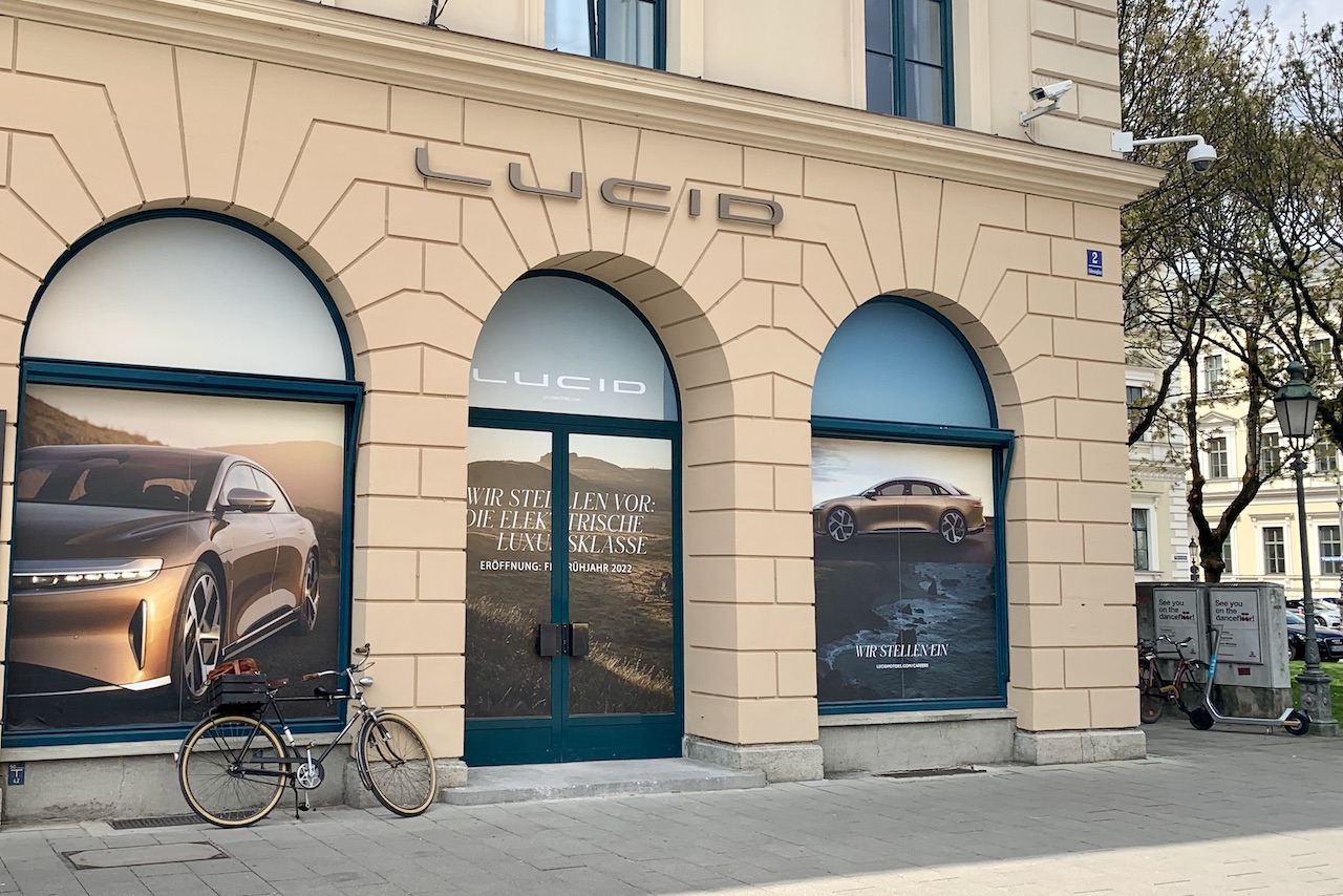 Lucid-Showroom-München