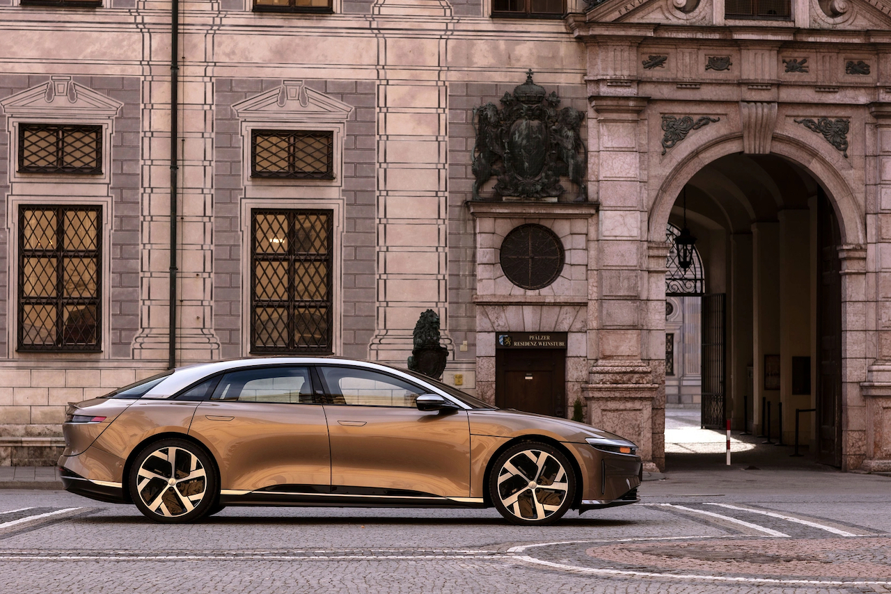 Lucid-Studio-München-Elektroauto