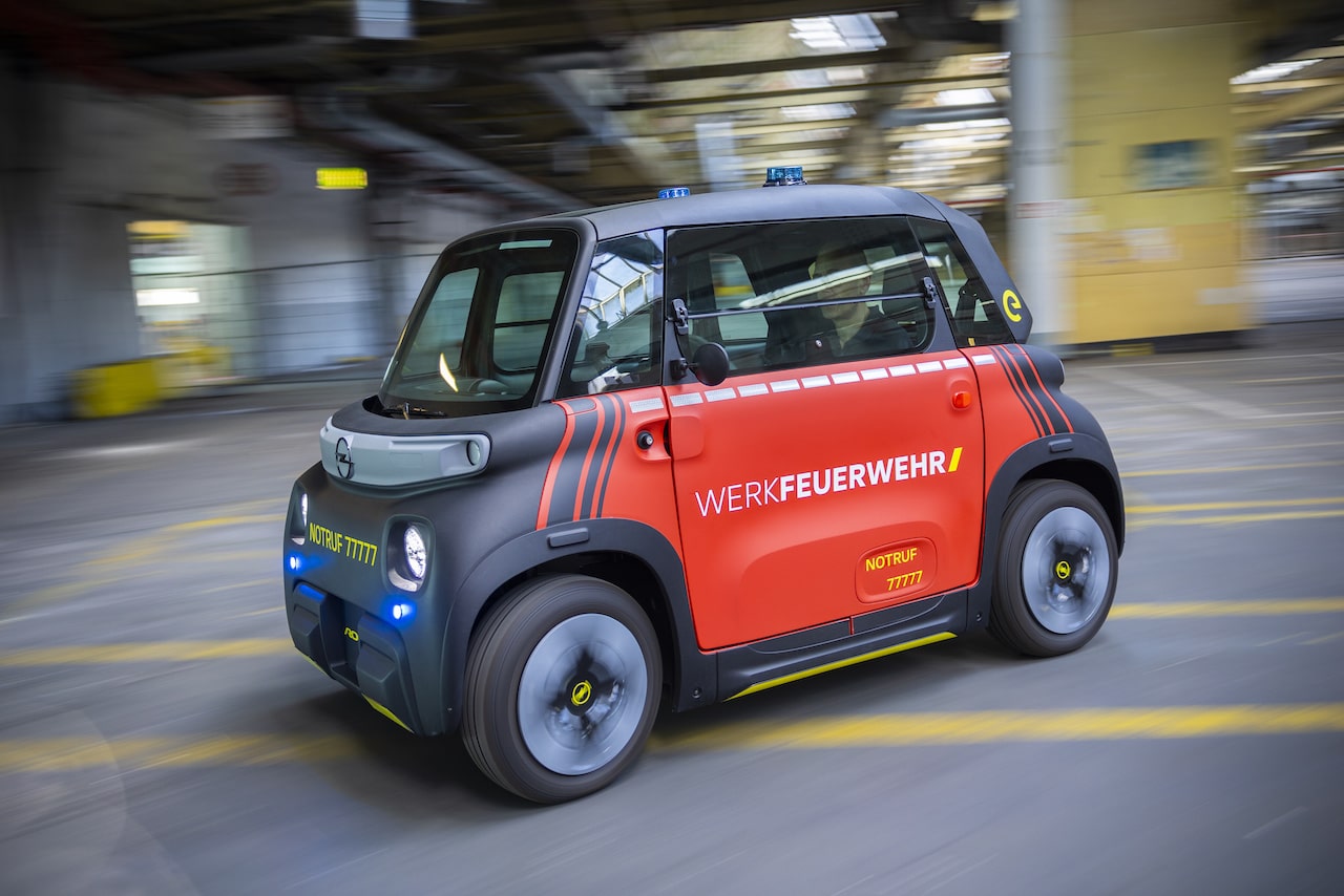 Opel-Elektroauto-Rocks-e-Feuerwehr