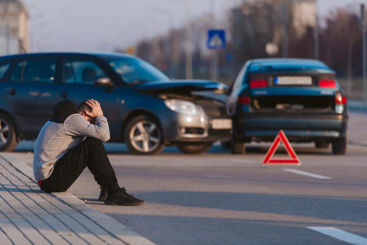 Über die unterschiedlichen Risiken beim Fahren von E-Autos und Verbrennern