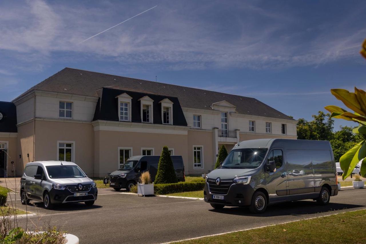 Renault-Elektrotransporter-Kangoo-Master
