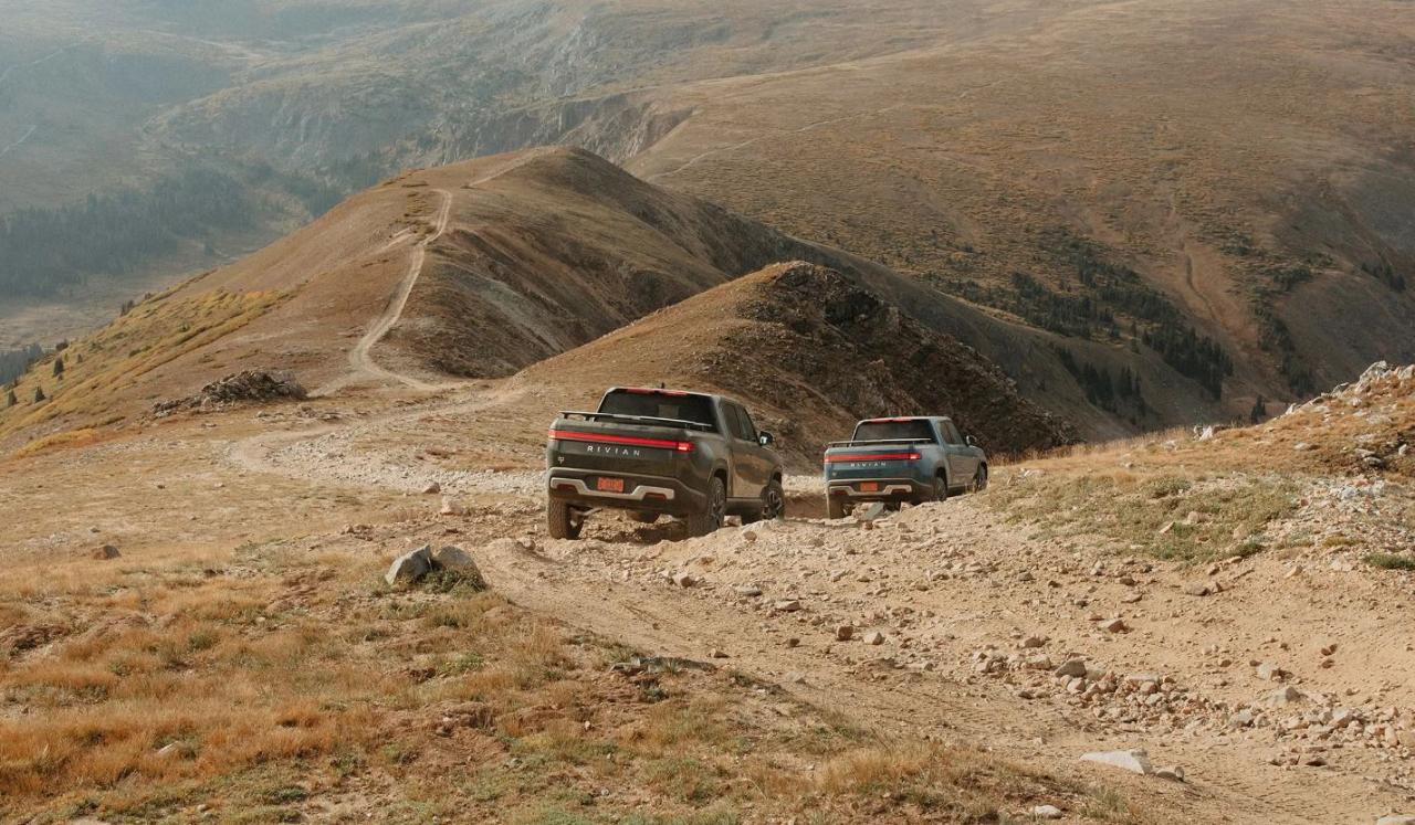 Rivian Adventure Network mit 200 kW-Schnelllader gestartet