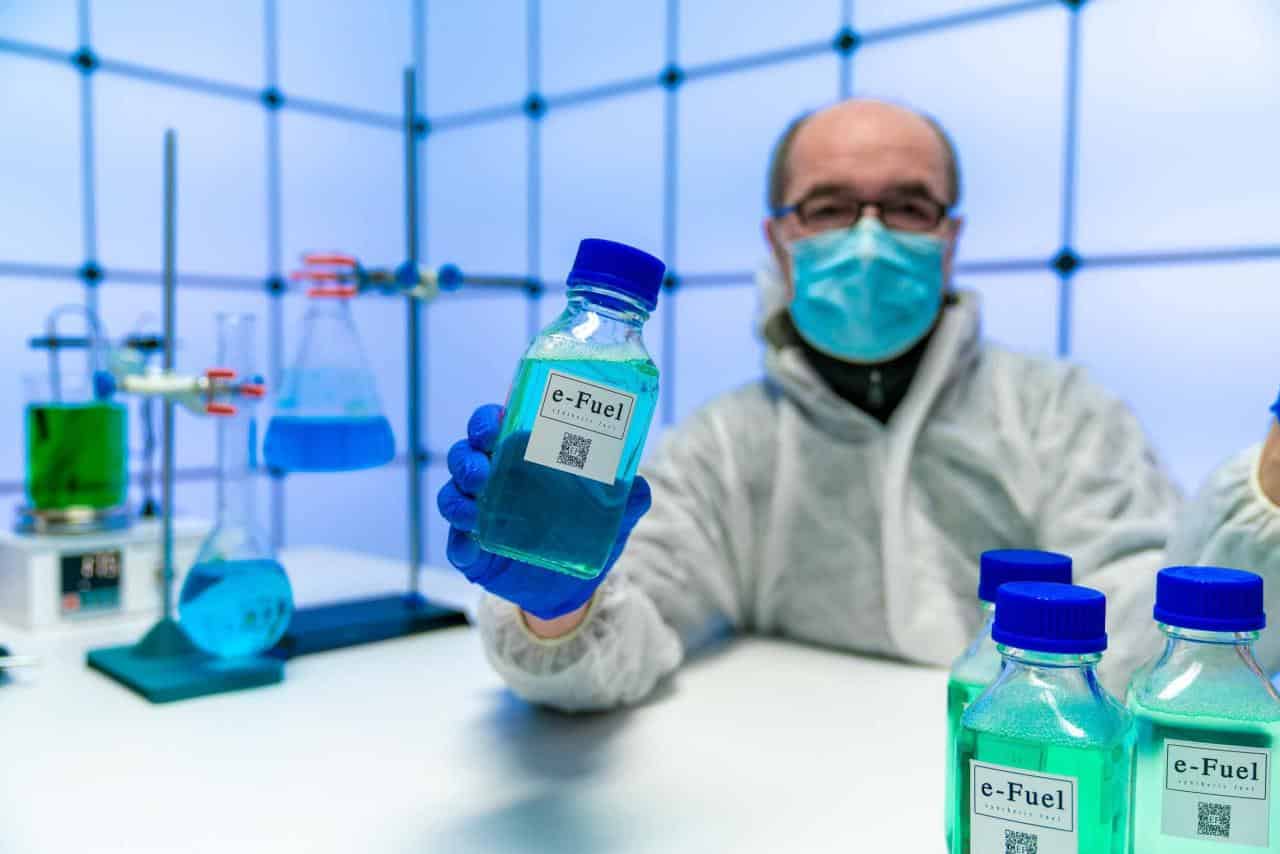 Warum der VDA auf E-Fuels beharrt