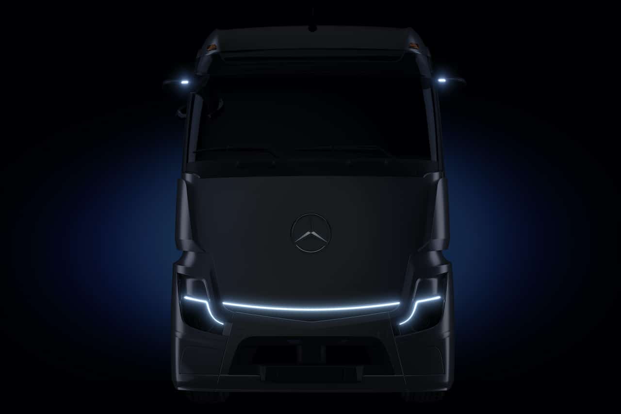 Amazon-Rhenus-Elektro-Lkw-Mercedes-Benz-eActros
